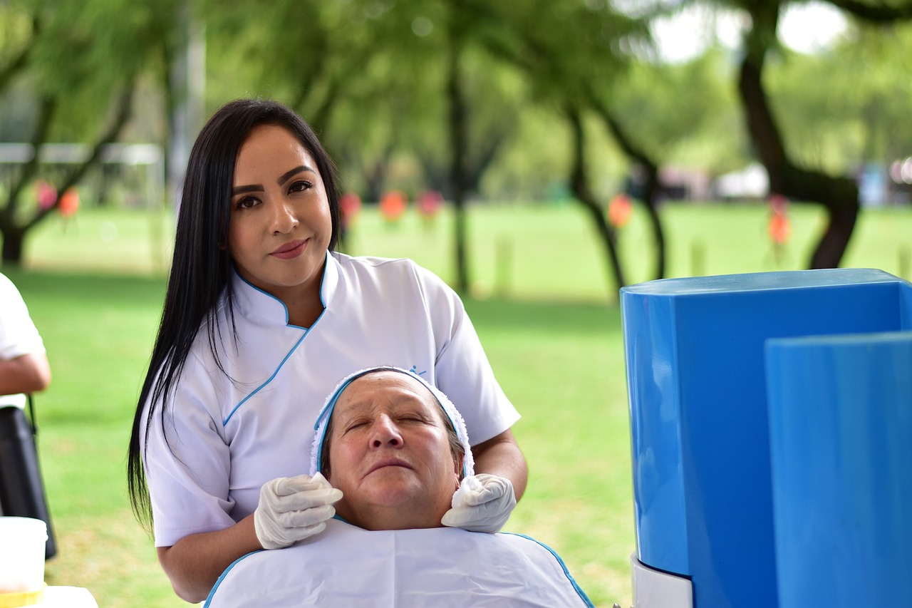 Doğal Makyajda Hafif Peeling ve Cilt Hazırlığı