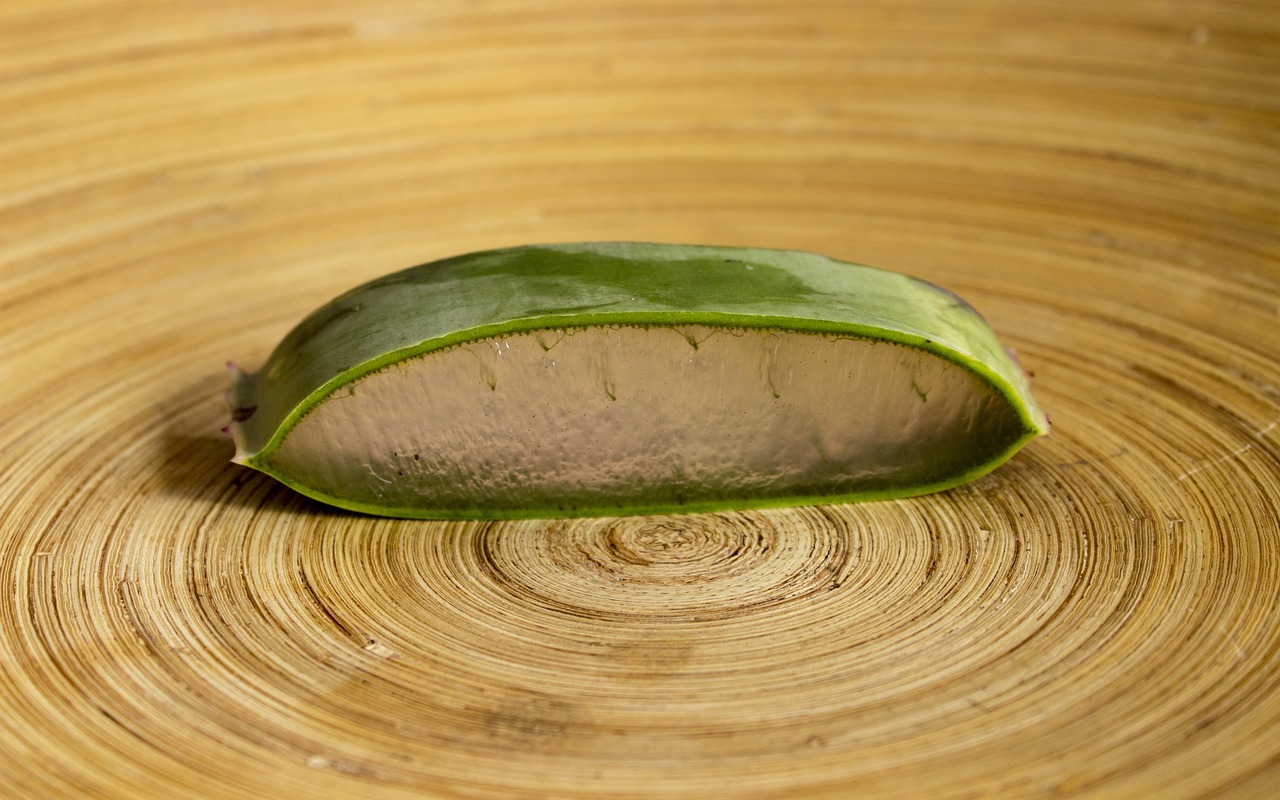 Doğal Cilt Bakımında Bitkisel Peeling Ürünleri ve Uygulama İpuçları